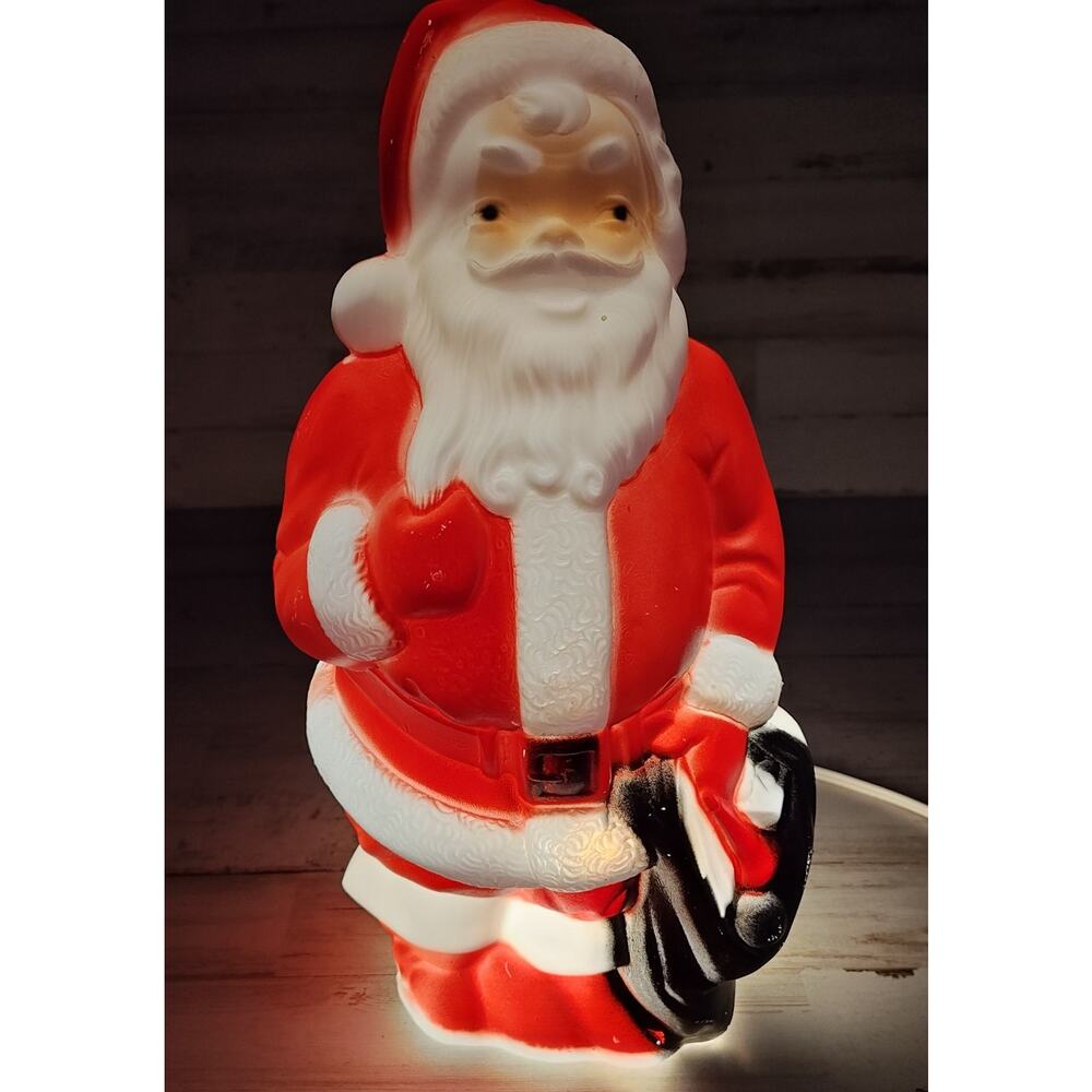EMPIRE PLASTIC CORP Vintage 13" Santa Claus Blow Mold Lighted 1968 w/Cord Works - Picture 7 of 11
